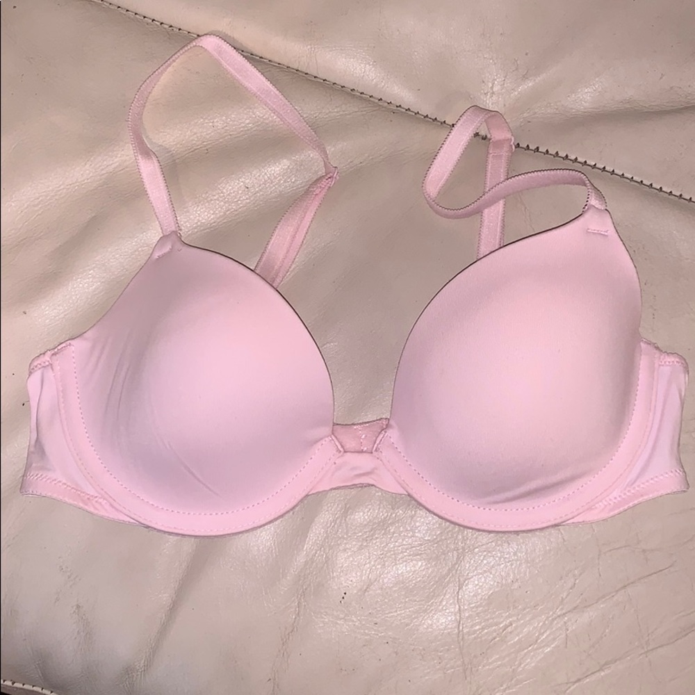 PINK Victoria Secret pink bra 💕